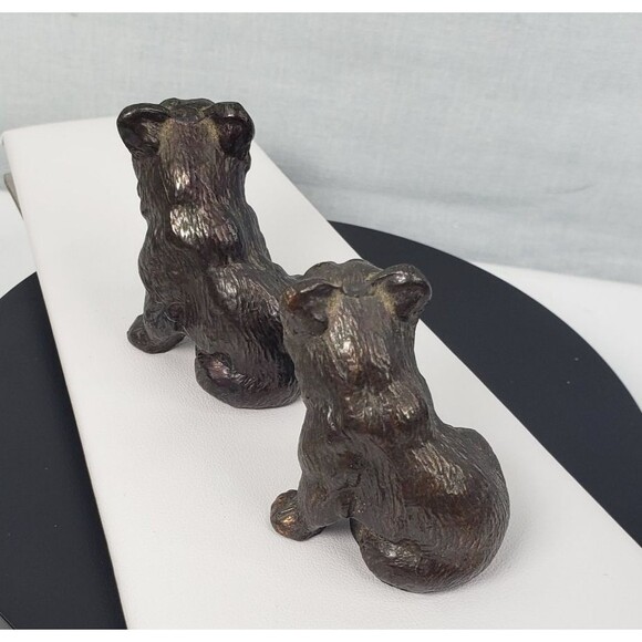 Vintage 1960's Bear Cub Shaped Metal Salt & Pepper Shakers Grizzly Japan - Picture 6 of 12
